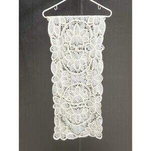 Imperial Elegance RN‎ 65899 White Floral Delicate Table Runner